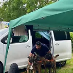 Mobil Confortable Avec Terrasse Pour 6 Pers. - Api-1-52-1720 Camping