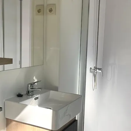 Mobil Confortable Avec Terrasse Pour 6 Pers. - Api-1-52-1720 Angicourt