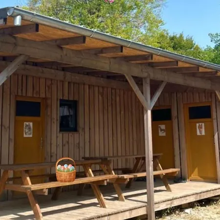 Mobil Confortable Avec Terrasse Pour 6 Pers. - Api-1-52-1720 * Angicourt